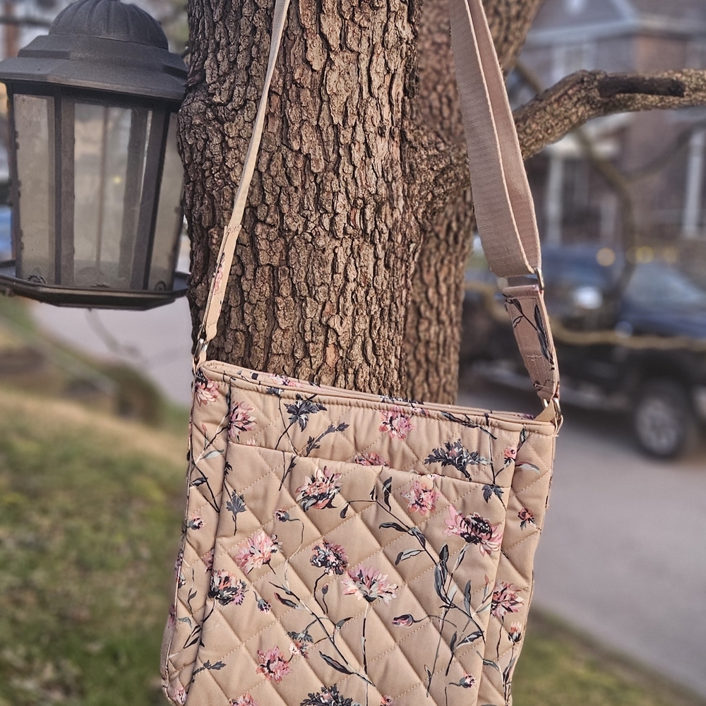 FREE SHIPPING Vera Bradley Floral Crossbody Purse Tan Pink Quilted Shoulder Bag